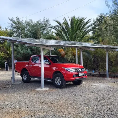 Carport con Paneles Solares en Chile