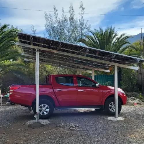 Carport con Paneles Solares en Chile
